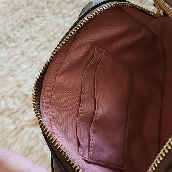 Beautiful Coach Evergreen Wildflower Signatue Camera Style Crossbody Bag π©·π€ - Picture 11 of 16